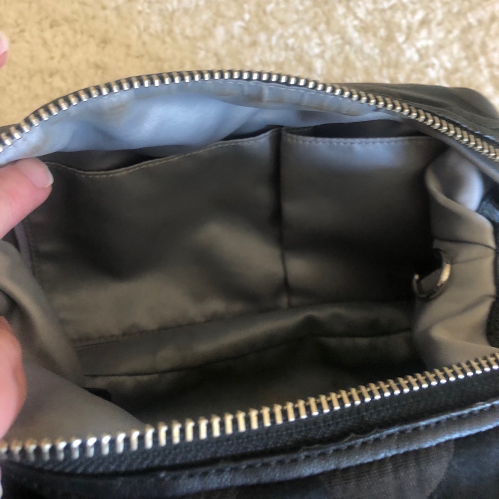 Coach Handbag - Picture 4 of 7